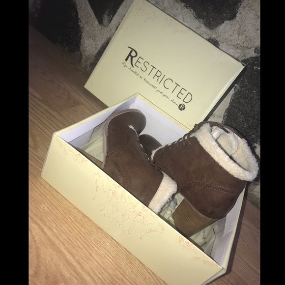 Booties - Picture 5 of 6